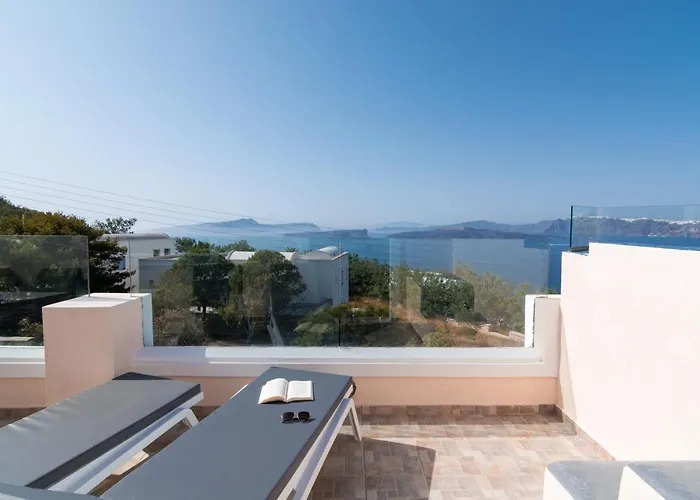 Akrotiri Apartments