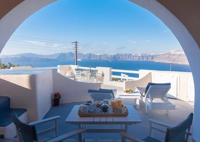 Akrotiri Apartments