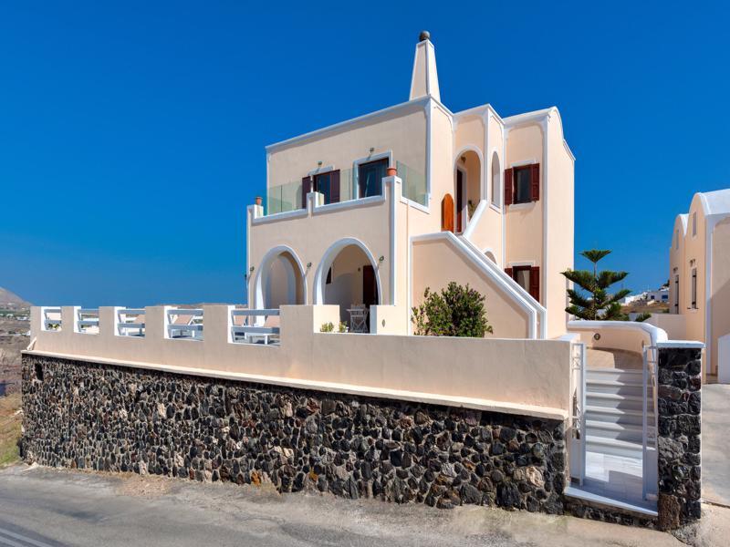 Akrotiri * Akrotiri (Santorini)