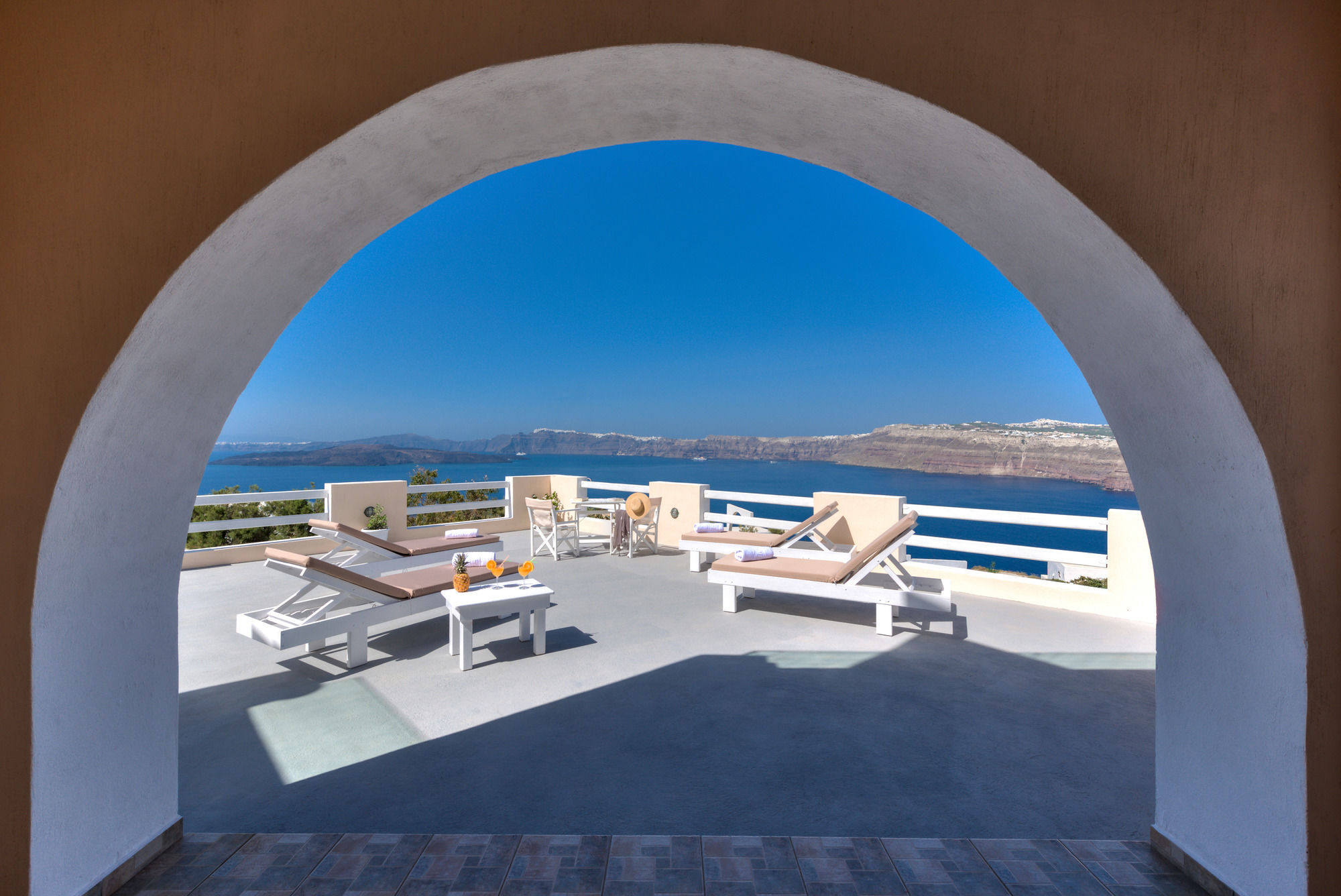 Akrotiri Akrotiri (Santorini)